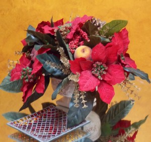 WISH A MERRY CHRISTMAS  CENTERPIECE