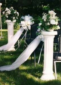 CEREMONY. OUTDOOR DECORATIONS, COLOMNS RENTAL